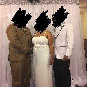 Dresses - Gently used wedding dress and new cover up Dresses - Gently used wedding dress and new cover up